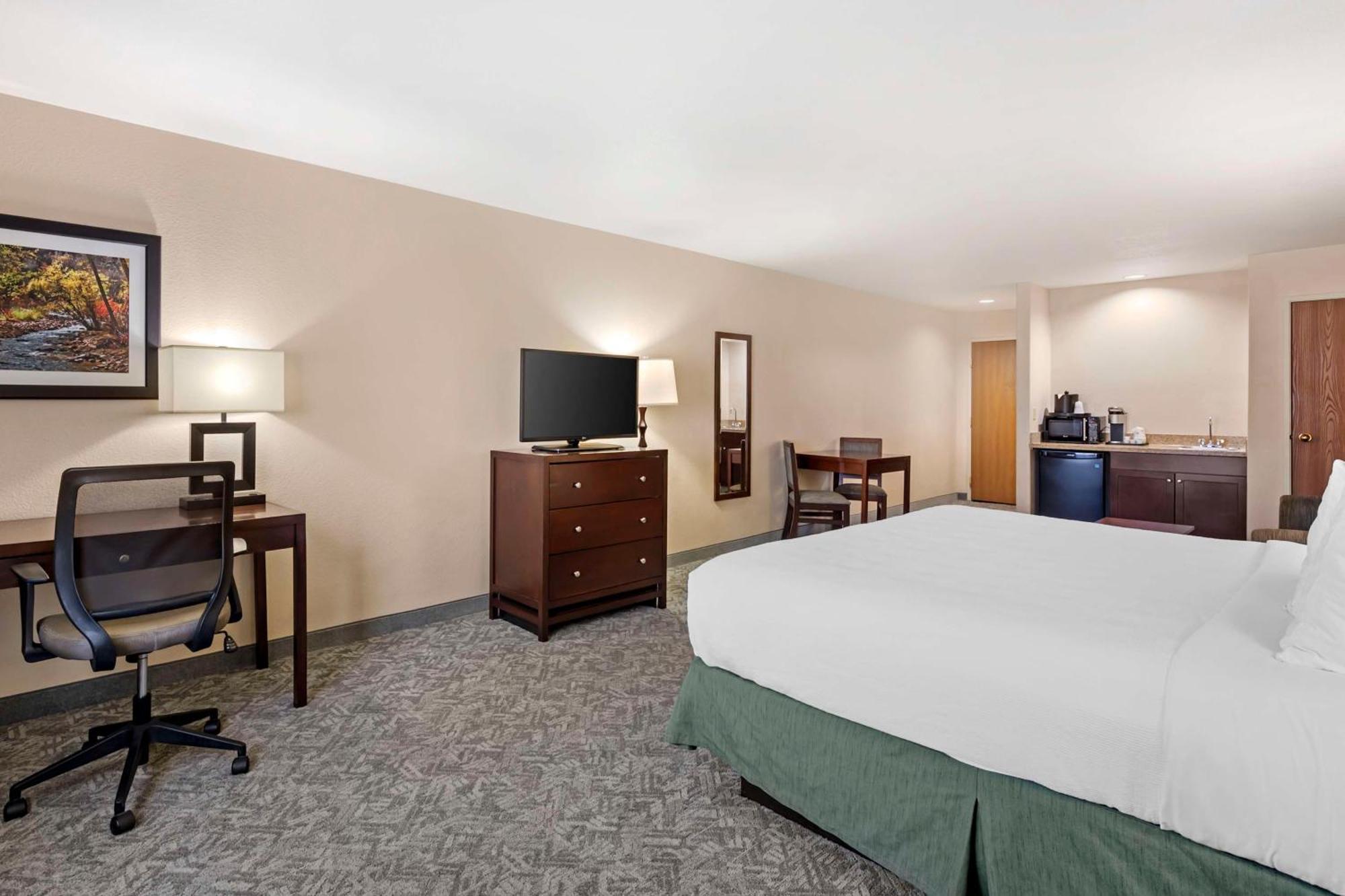 Best Western Plus Eagle Vail Airport Exteriör bild