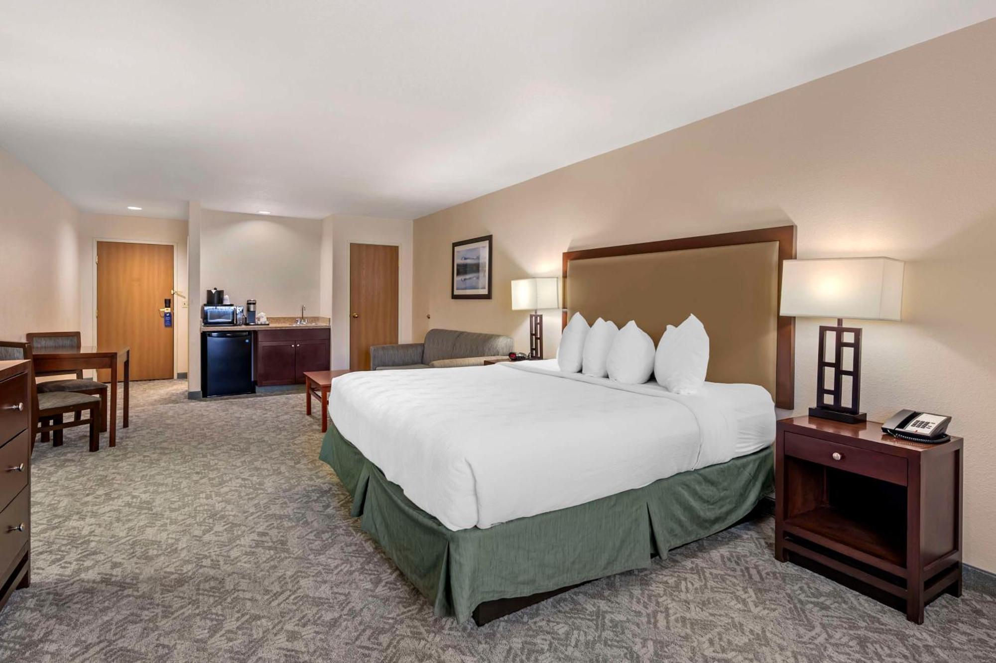 Best Western Plus Eagle Vail Airport Exteriör bild