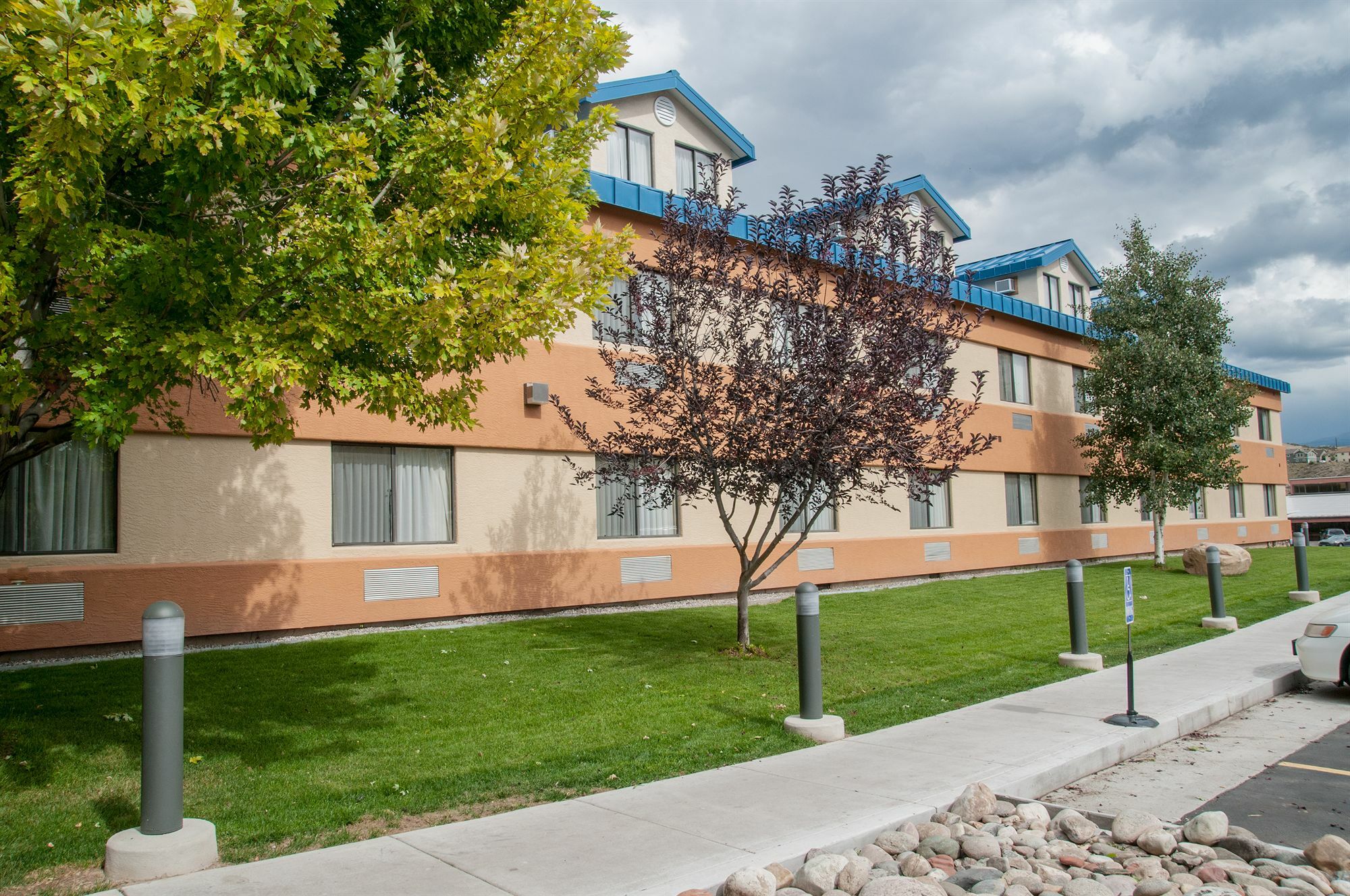 Best Western Plus Eagle Vail Airport Exteriör bild