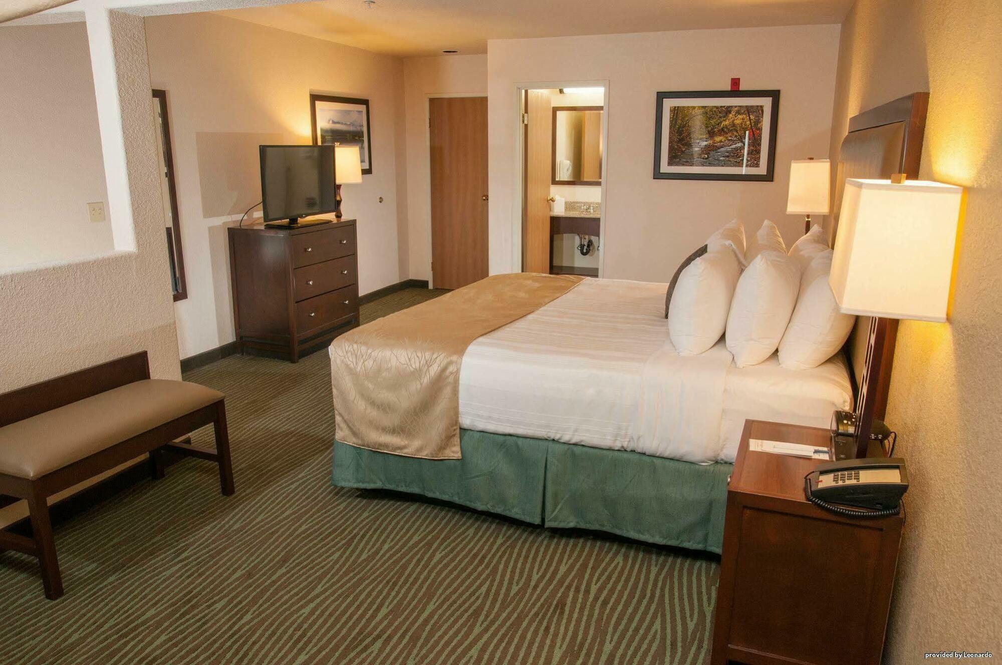 Best Western Plus Eagle Vail Airport Exteriör bild